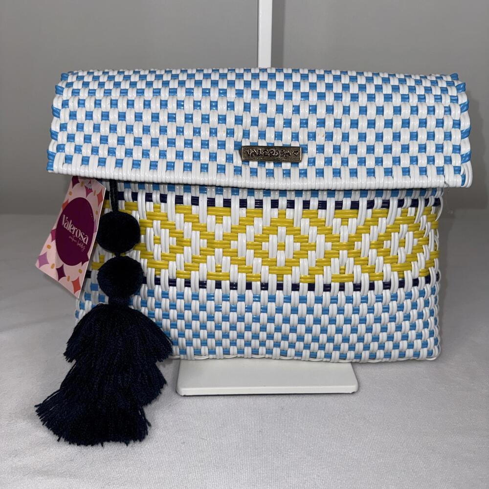 NWT Valerosa Clutch